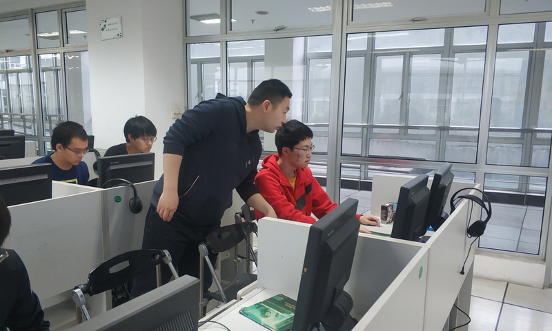 AI时代的弄潮儿——记信息与智...